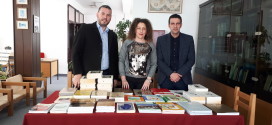 Donacione librash gjatë muajit Mars nga Instituti IDEA